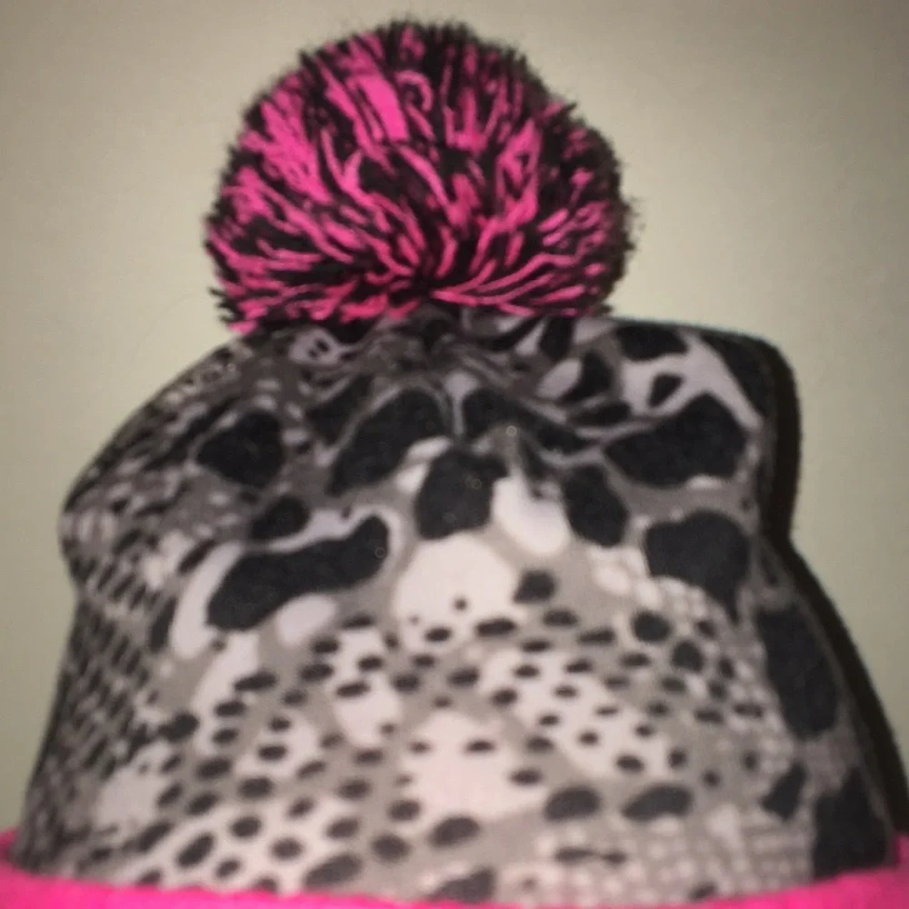Nike/Youth Neon Pink & Black w/Gray & Black animal print, pink/black PomPom